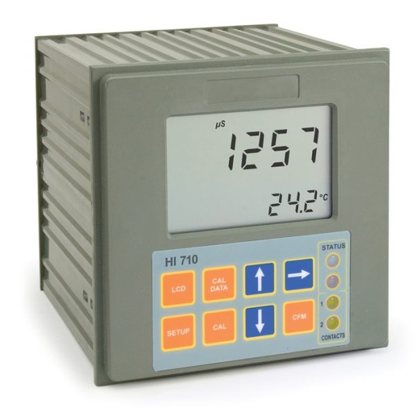 Panel-mounted Conductivity & TDS Controller - HI710