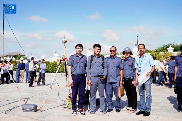 វគ្គបណ្តុះបណ្តាលស្តីពីការប្រើប្រាស់ឧបករណ៍វាស់វែងទំនើបដោយផ្កាយរណប GNSS Receiver