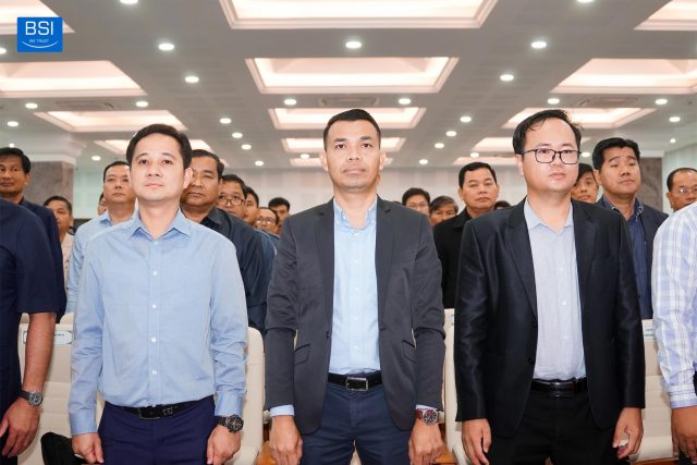 វគ្គបណ្តុះបណ្តាលស្តីពីការប្រើប្រាស់ឧបករណ៍វាស់វែងទំនើបដោយផ្កាយរណប GNSS Receiver